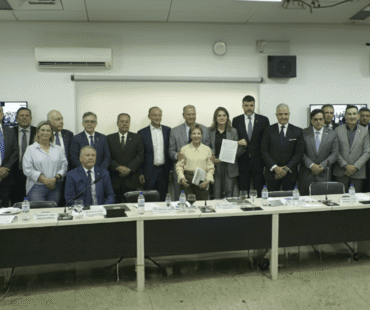 CNT e entidades do setor produtivo entregam manifesto sobre jornada de trabalho